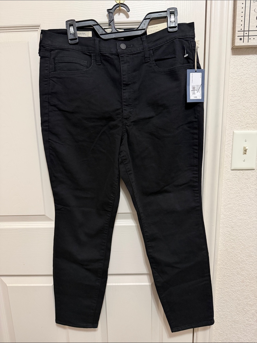 Universal Thread High Rise Women’s Jeans - Black